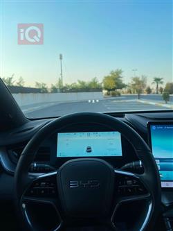 بي واي دي سيل 7